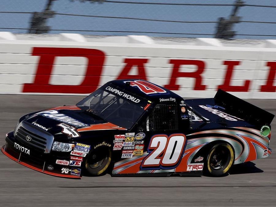 Toyota Tundra NASCAR Camping World Series Truck 2009 года  (фото 5 из 12)
